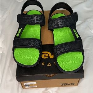 Big boys Size 4 Teva sandals